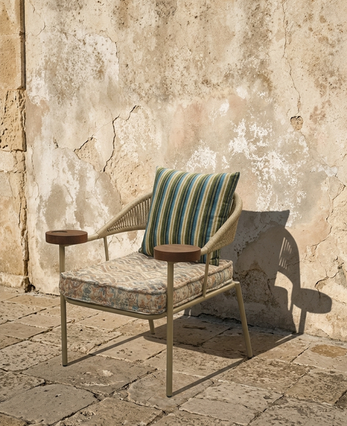 Monarch Lounger